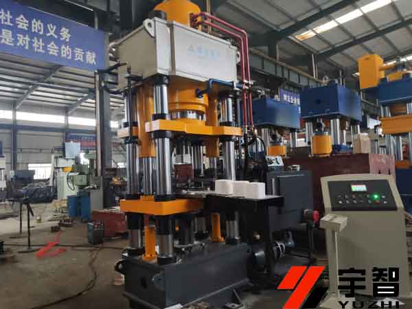 舔鹽壓塊機(jī)
