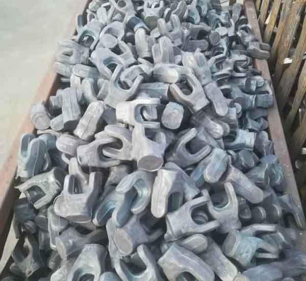 汽車萬向節(jié)叉鍛造工件