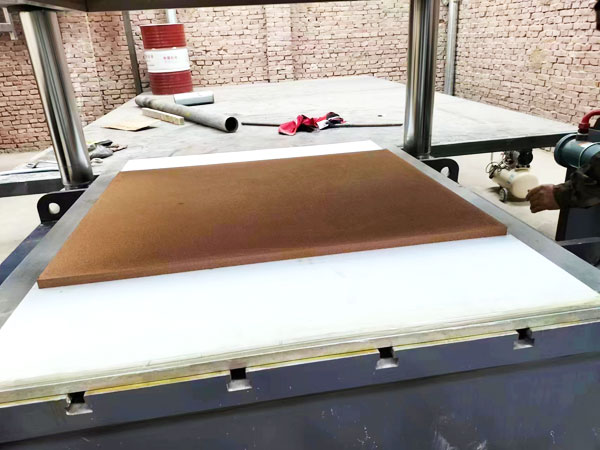 模壓成型的蛭石板產品